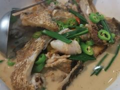 青椒焖鱼头-衡东土菜馆(天际绿洲店)