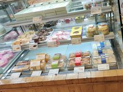 -皇冠幸福里动物奶油生日蛋糕(宗关地铁店)