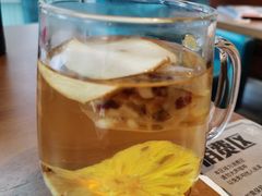 菠萝苹果茶-矢量咖啡(杭州万象城店)
