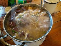 -闯关东东北农家菜(崂山石老人店)