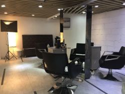 -SIX Hair Consultant