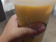 -瑞幸咖啡(外滩SOHO店)