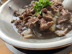 -大众跷脚牛肉馆·非遗传承单位(峨眉山店)