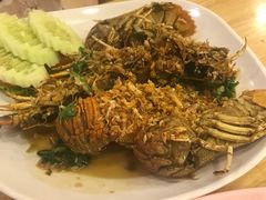-J Daeng Seafood