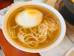 长寿面-鸿宾楼(展览馆路店)