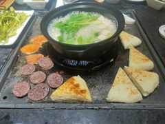 -有一锅·野生菌黑山羊腊排骨火锅(古城北门店)