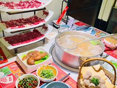 肥拼-左庭右院鲜牛肉火锅(浦江欢乐颂店)