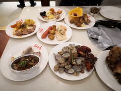 -泉福居酱骨头自助广场(南大街商业步行街店)