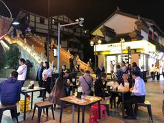 大堂-南门头上美食街