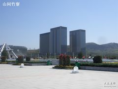-济南奥林匹克体育中心体育场