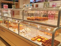面包甜点陈列柜-好利来(宣武门店)
