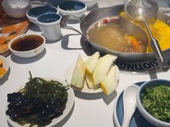 -左庭右院鲜牛肉火锅(金山万达店)