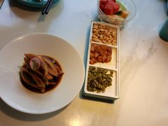 -荷塘秋月·本帮江浙菜(国权路店)