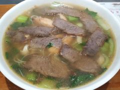 牛肉海鲜面-老前童小吃(北明程路店)