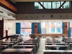 -上海市工商外国语学校