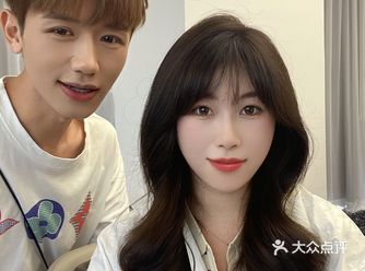 会长得这么像?小李朝来厦门磐基MAX了?