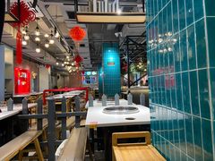大堂-钢管厂五区小郡肝串串香火锅(人民广场店)