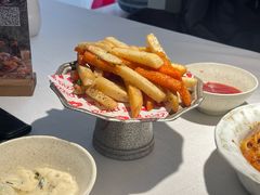 -春树下·树屋花房西餐厅(罍街AS1980店)