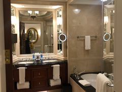 -广州富力丽思卡尔顿酒店