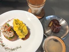 -RWORK·COFFEE(滨江店)
