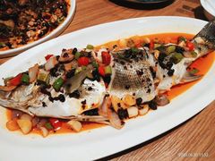 -山楂树融合菜餐厅