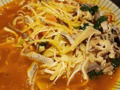 酸汤羊杂-丝路金桃·新疆菜(徐汇店)