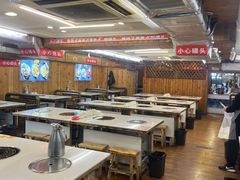 -老东镇啤酒屋海鲜加工·蒸汽海鲜·海鲜烧烤(台东店)