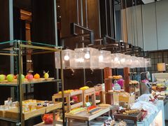 面包甜点陈列柜-杭州久泰饭店·摩卡花园