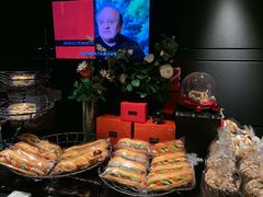 -Salon de The de Joel Robuchon(外滩18号店)