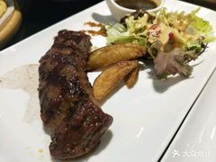 澳洲雪花牛小扒-赫帝拉航空主题餐厅(南宁店)