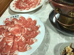 -羊家胡同·龙虾烧烤火锅(龙汇路店)