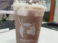巧克力瑞纳冰-瑞幸咖啡(万科红立方大厦店)