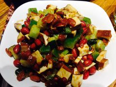 豆干花生-聚点串吧·北京烧烤(赵登禹路店)