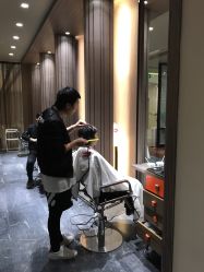 -扎嘎形象设计