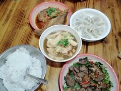 -老三样·美食研究中心(世贸路店)