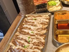 -草家酱蟹炭火烤肉店(珲春南路一店)