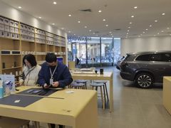 -华为授权体验店(中山公园来福士)