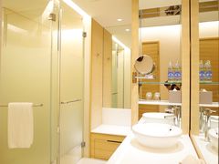 -阿瓦尼河滨曼谷酒店