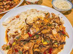 -傻根大肉面(三美店)