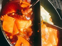 小嫩牛专利T型锅（一锅三吃）-热火朝天鲜切牛肉火锅(南强街巷店)