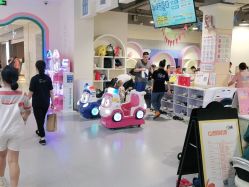 -Qmiss家庭娱乐中心(恒隆广场店)