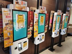 -麦当劳(展览路店)