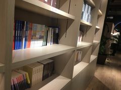 -光海书局(南京东路第一百货店)