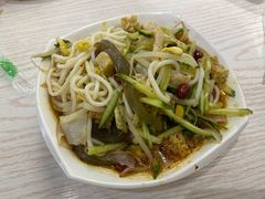 小蒋凉皮米线-官亭路小吃一条巷