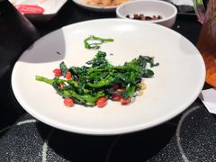 -辣尚瘾·烤鱼·新川菜(牡丹园直营店)