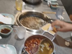 -金滏山烤肉·海鲜·火锅自助餐厅(襄阳万达店)
