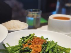 顺德捞通菜-汤城小厨•粤菜•靓汤(苏州街店)