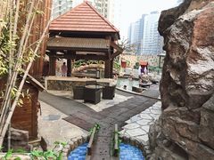 -裕龙汤泉