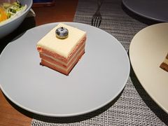 -卡普里披萨·牛扒·下午茶
