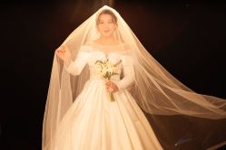 -金夫人婚纱摄影